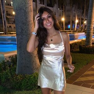 Meet your Posher, Sam